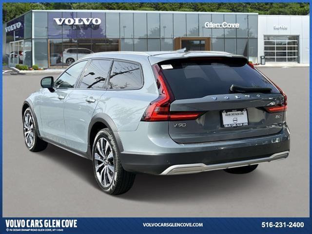 used 2022 Volvo V90 Cross Country car, priced at $36,500