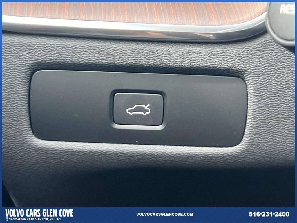 used 2024 Volvo XC60 car, priced at $41,000