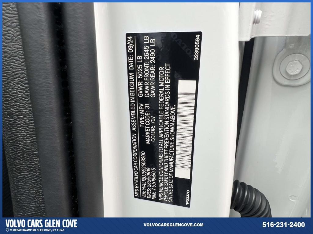 used 2025 Volvo XC40 car, priced at $43,000