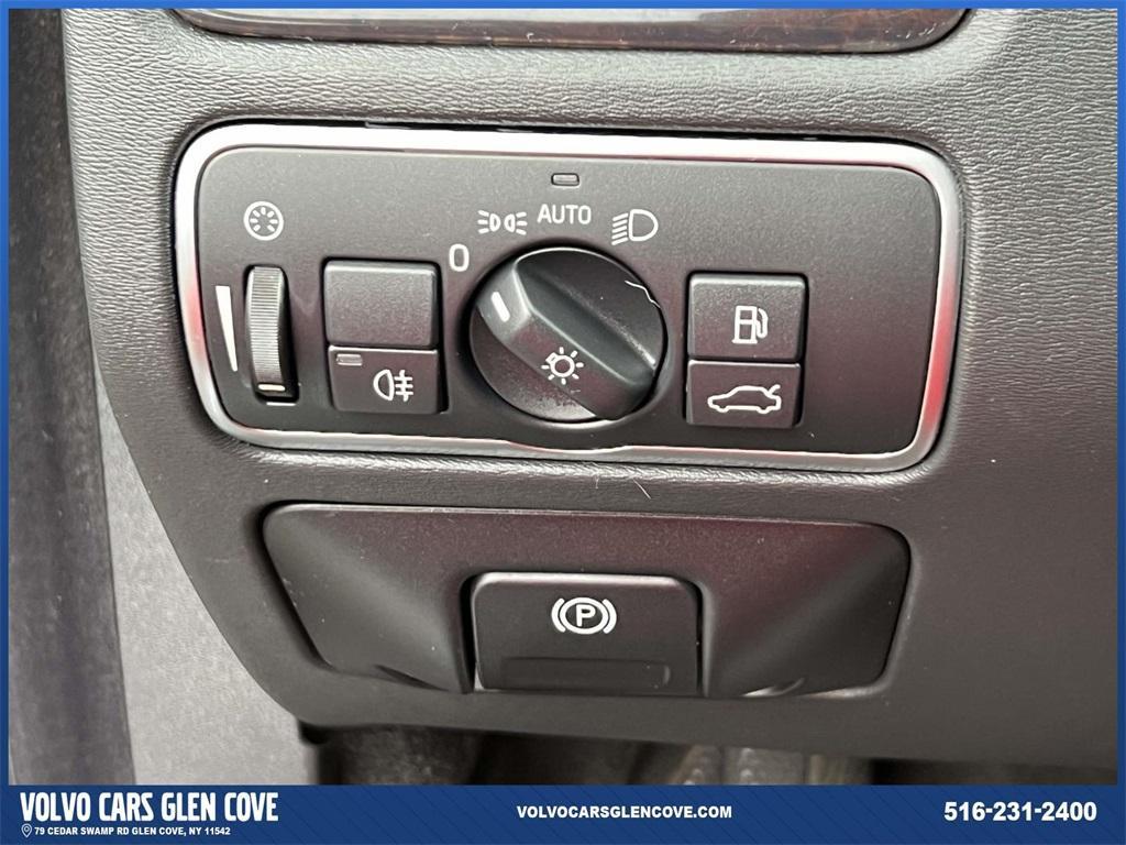 used 2015 Volvo XC70 car, priced at $16,000