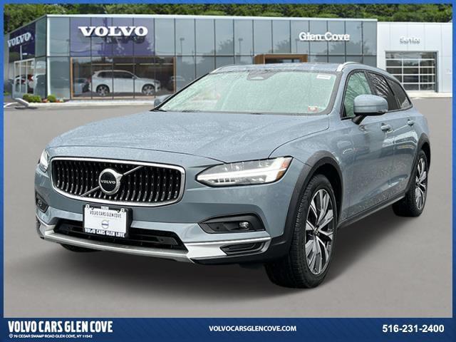 used 2022 Volvo V90 Cross Country car, priced at $44,000