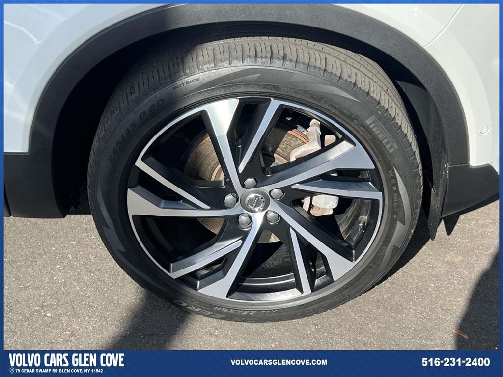 used 2022 Volvo XC40 car, priced at $29,000