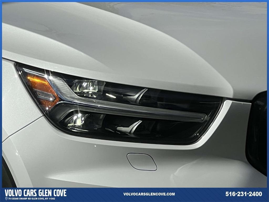 used 2022 Volvo XC40 car, priced at $29,000