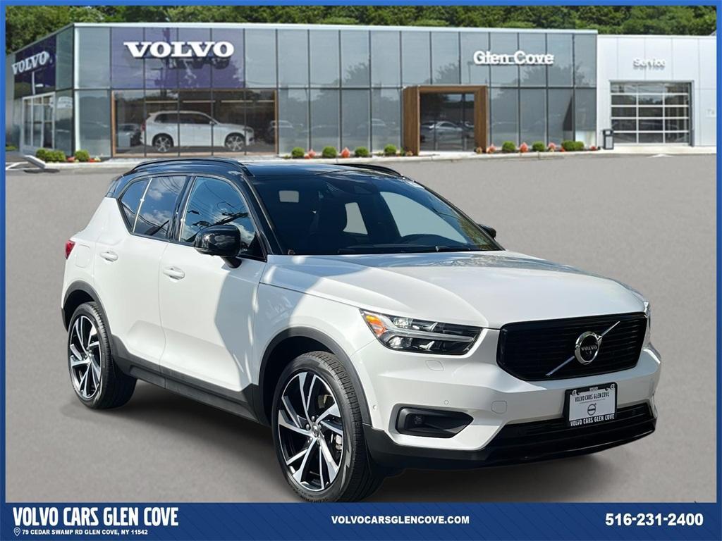 used 2022 Volvo XC40 car, priced at $29,000