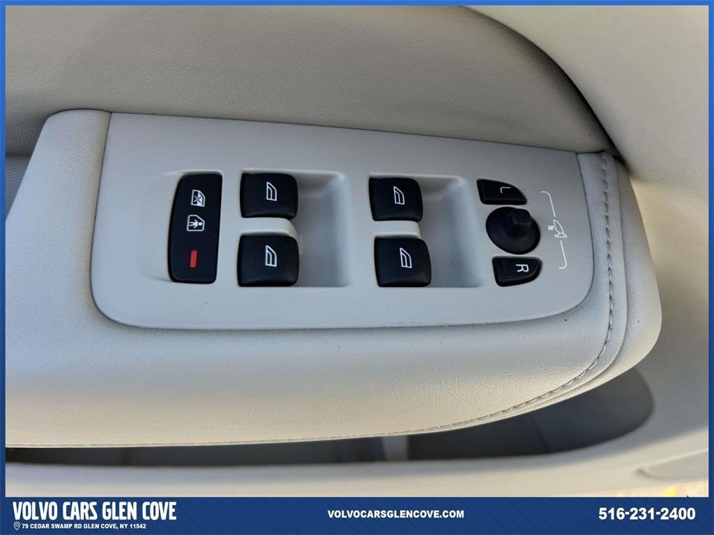 used 2024 Volvo XC60 car, priced at $41,000