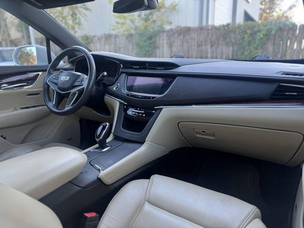 used 2017 Cadillac XT5 car, priced at $14,995