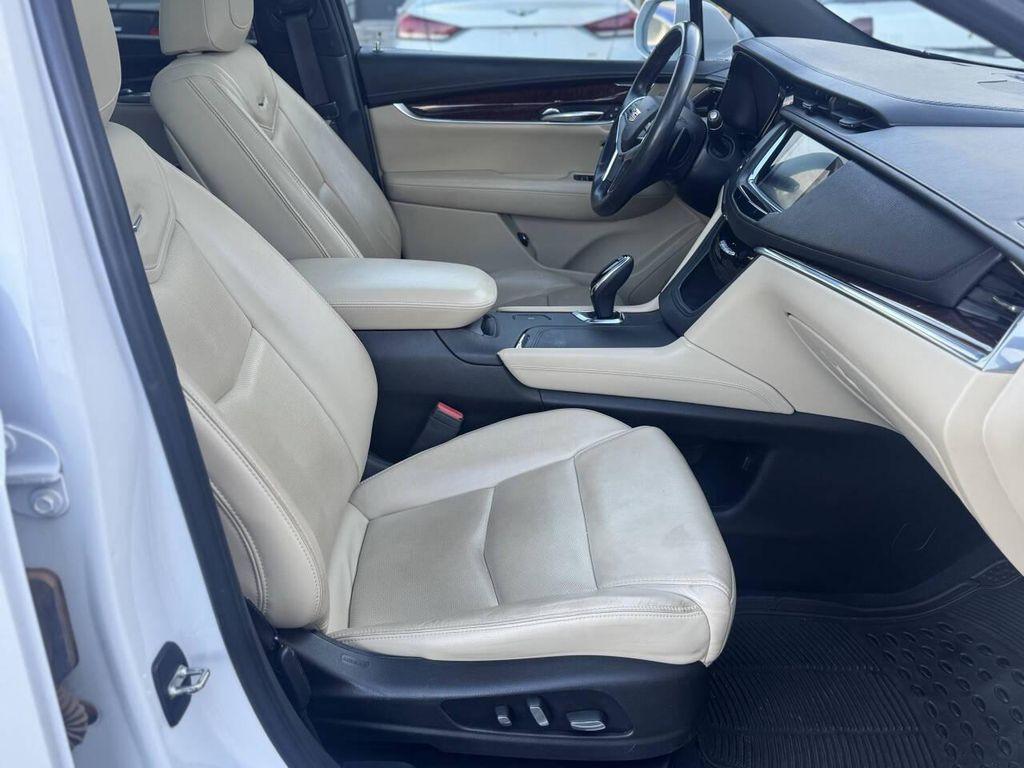 used 2017 Cadillac XT5 car, priced at $14,995