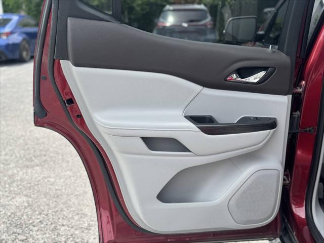 used 2019 GMC Acadia car, priced at $16,499