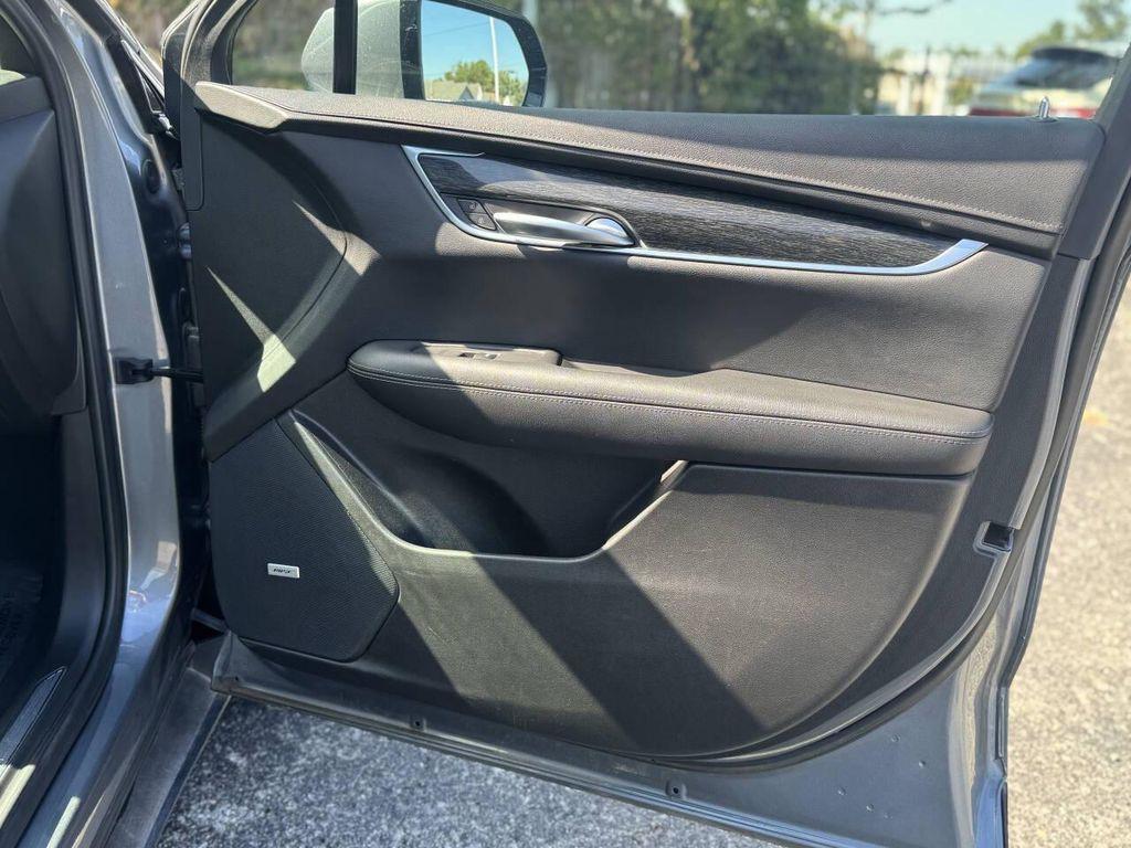 used 2021 Cadillac XT5 car, priced at $16,995