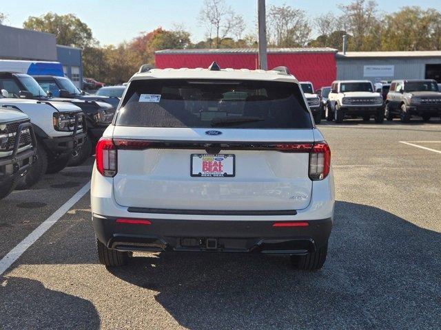 new 2025 Ford Explorer car, priced at $49,600