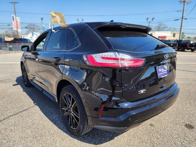 used 2022 Ford Edge car, priced at $34,400