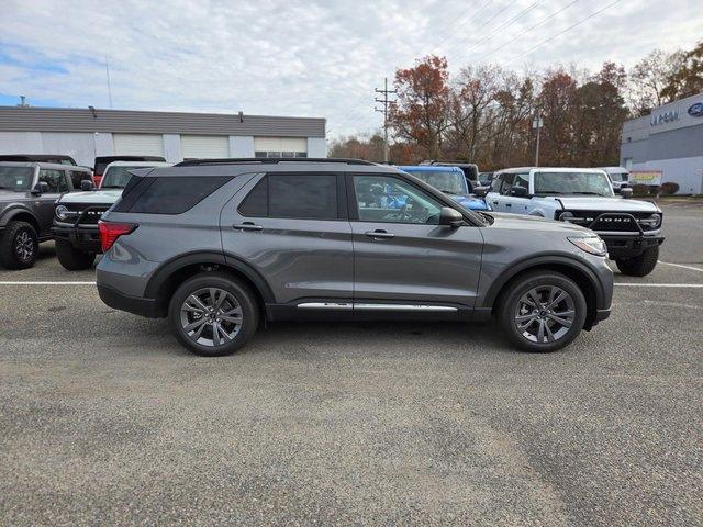 new 2025 Ford Explorer car, priced at $47,865