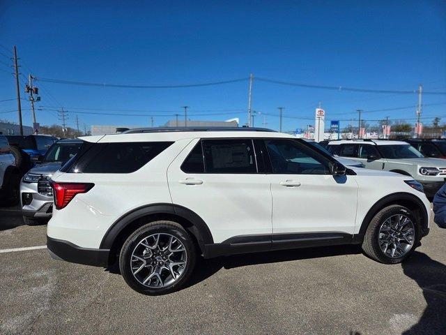 new 2025 Ford Explorer car, priced at $61,455