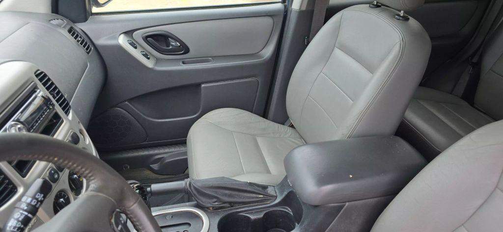used 2007 Ford Escape Hybrid car, priced at $4,950