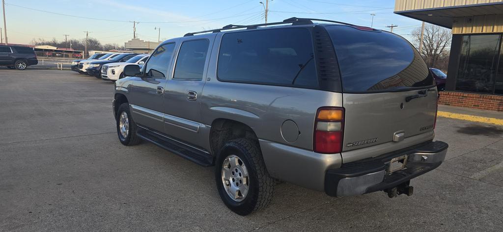 used 2001 Chevrolet Suburban car, priced at $2,950