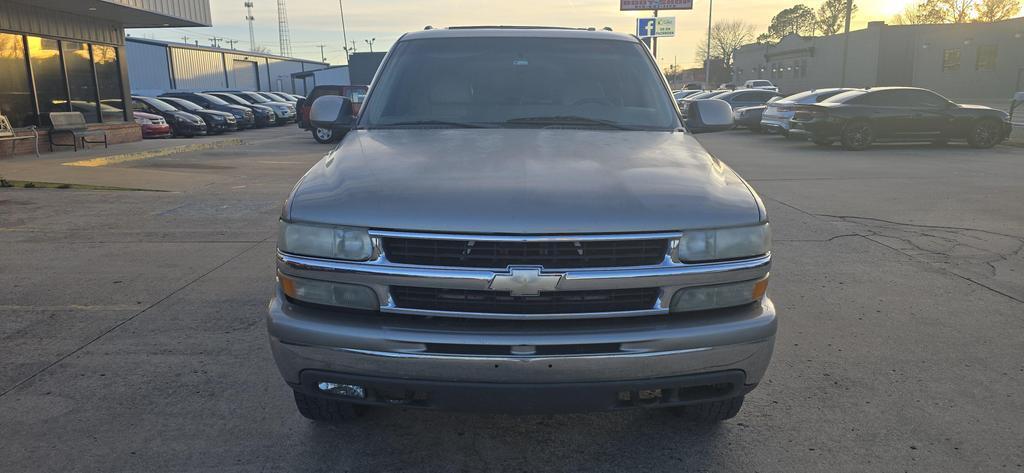 used 2001 Chevrolet Suburban car, priced at $2,950