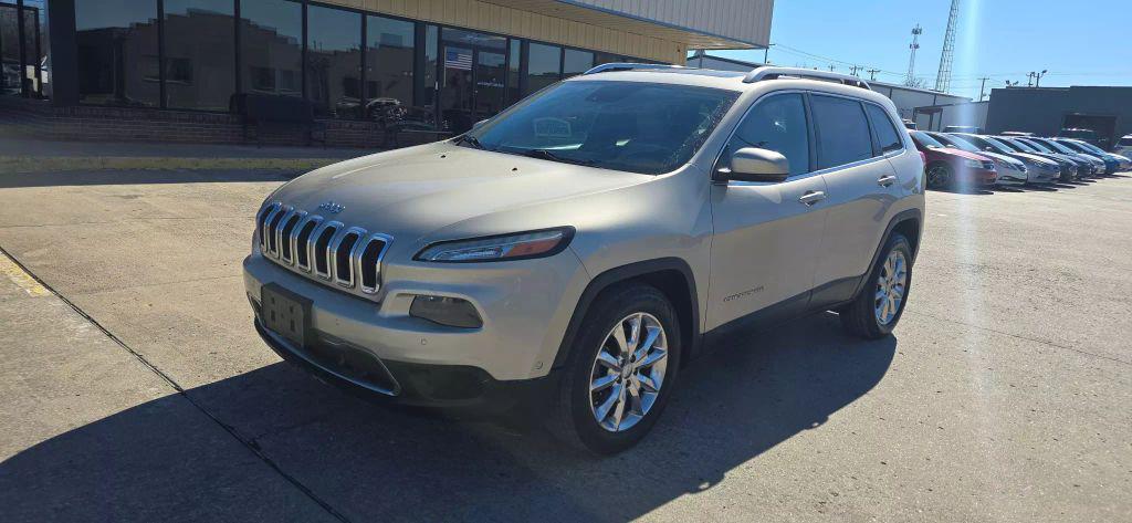 used 2015 Jeep Cherokee car, priced at $10,950