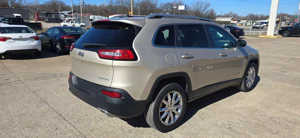 used 2015 Jeep Cherokee car, priced at $10,950