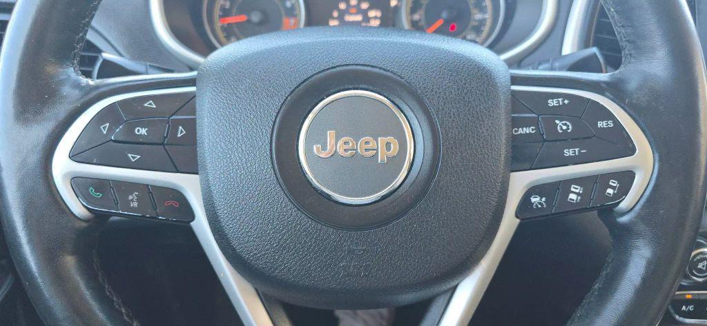 used 2015 Jeep Cherokee car, priced at $10,950