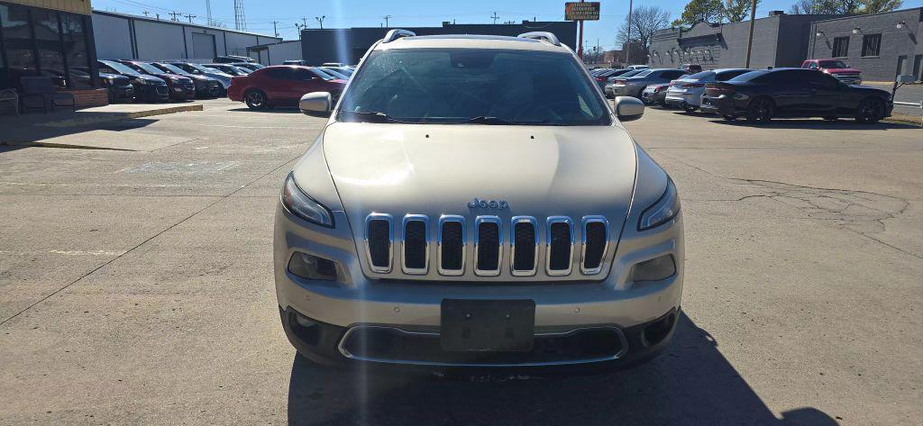 used 2015 Jeep Cherokee car, priced at $10,950