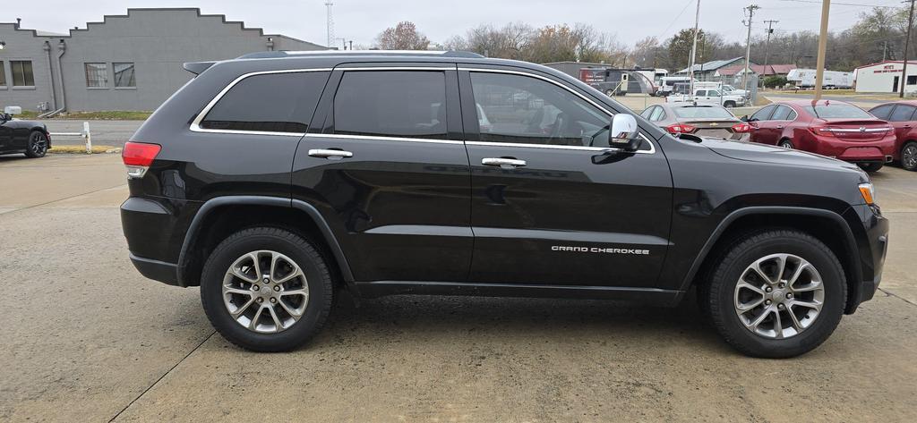 used 2015 Jeep Grand Cherokee car, priced at $12,880