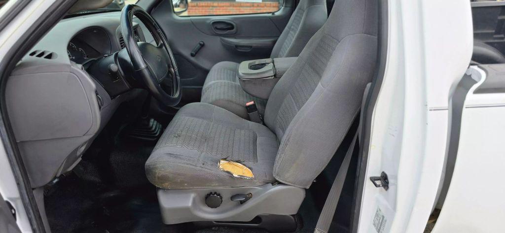 used 2001 Ford F-150 car, priced at $2,950