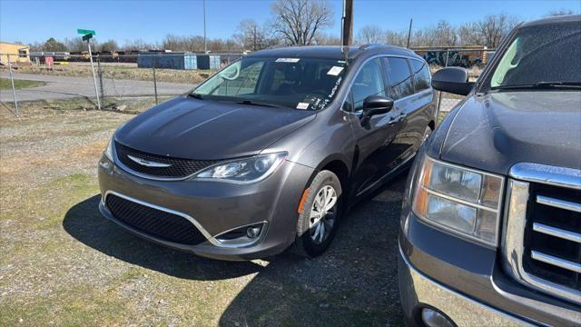 used 2018 Chrysler Pacifica car