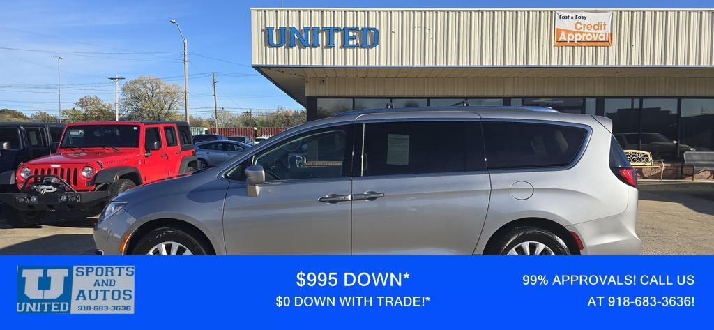 used 2018 Chrysler Pacifica car, priced at $12,950