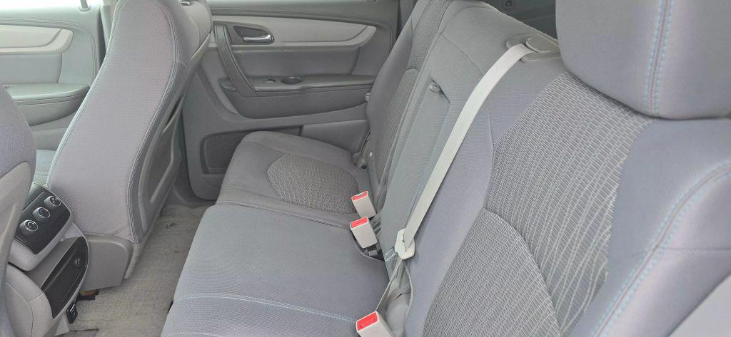used 2014 Chevrolet Traverse car, priced at $9,950