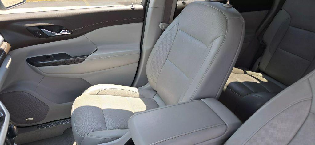used 2019 GMC Acadia car, priced at $16,880
