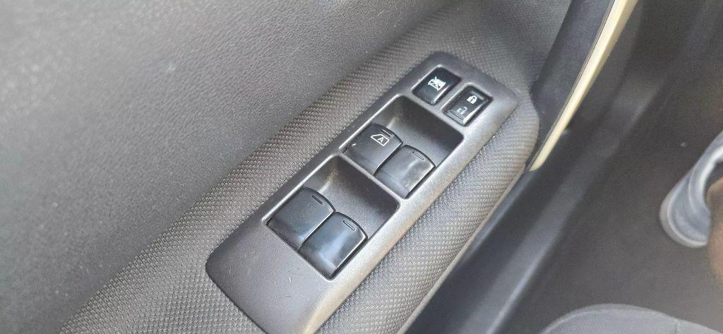 used 2015 Nissan Rogue Select car, priced at $4,950