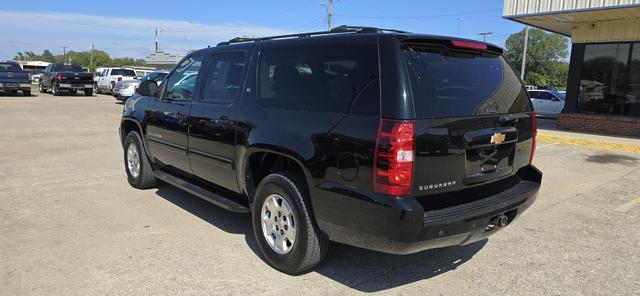 used 2014 Chevrolet Suburban car, priced at $14,880