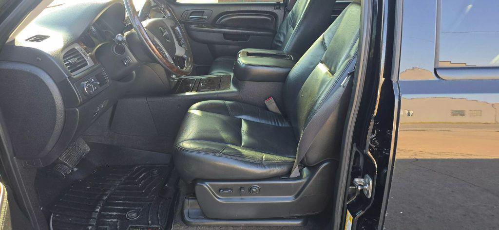 used 2011 GMC Yukon XL car, priced at $9,950