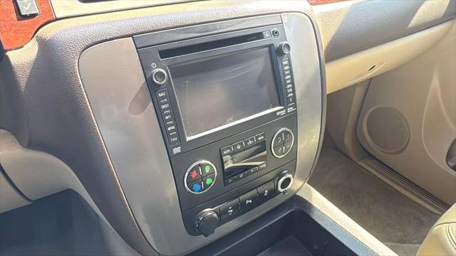 used 2014 GMC Yukon car, priced at $10,880