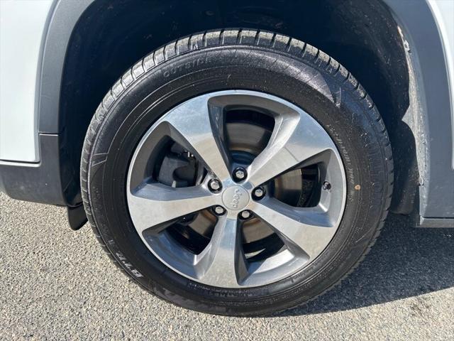 used 2019 Jeep Cherokee car, priced at $13,995