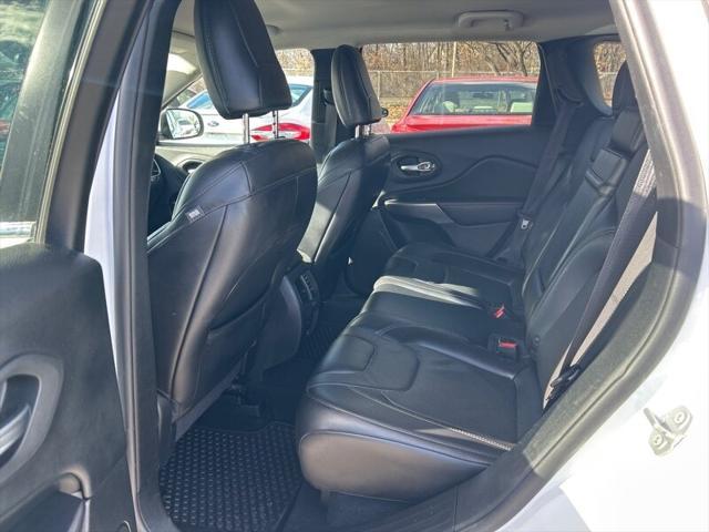 used 2019 Jeep Cherokee car, priced at $13,995