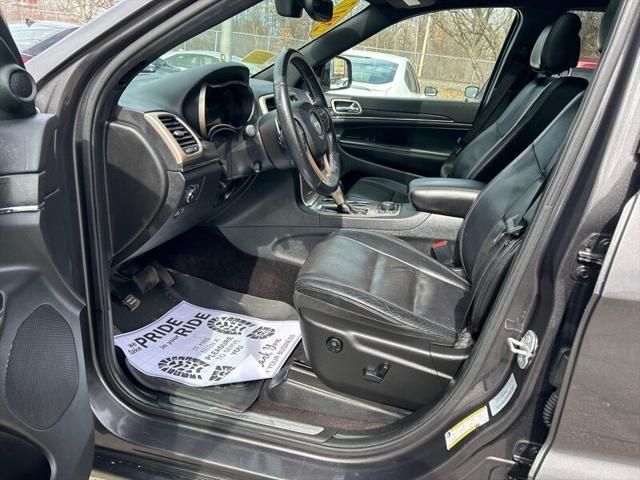 used 2017 Jeep Grand Cherokee car, priced at $10,995