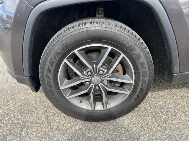 used 2017 Jeep Grand Cherokee car, priced at $10,995