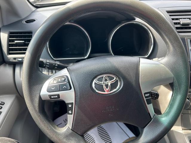 used 2013 Toyota Highlander car, priced at $14,995