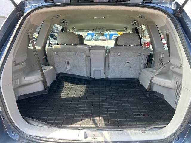 used 2013 Toyota Highlander car, priced at $14,995