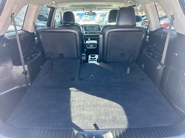 used 2016 Toyota Highlander car, priced at $18,995