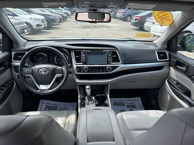 used 2015 Toyota Highlander car, priced at $16,995