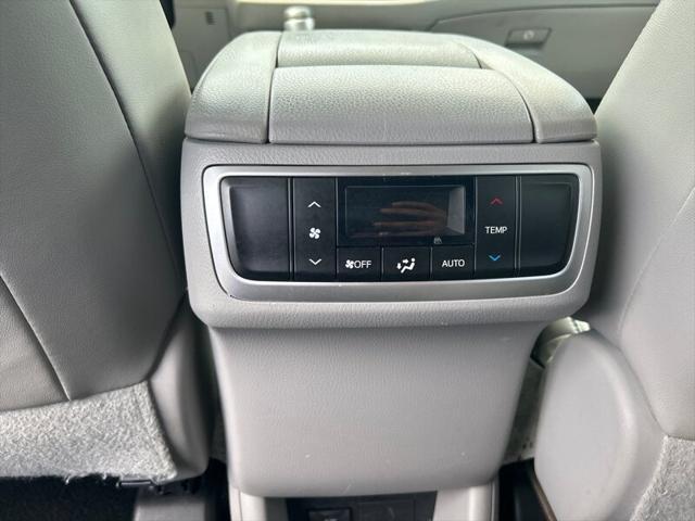 used 2015 Toyota Highlander car, priced at $16,995