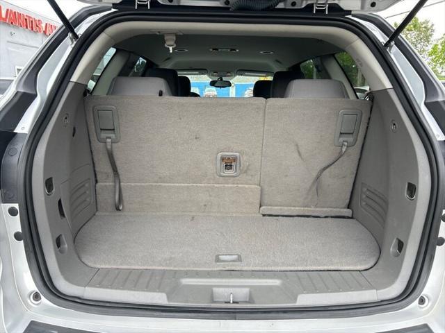 used 2017 Chevrolet Traverse car, priced at $12,995