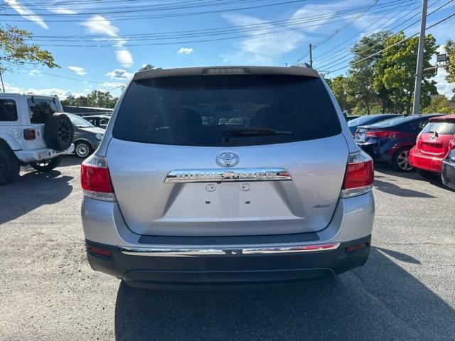 used 2012 Toyota Highlander car, priced at $13,995