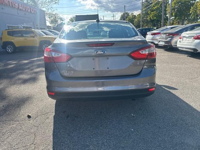 used 2013 Ford Focus car, priced at $5,495