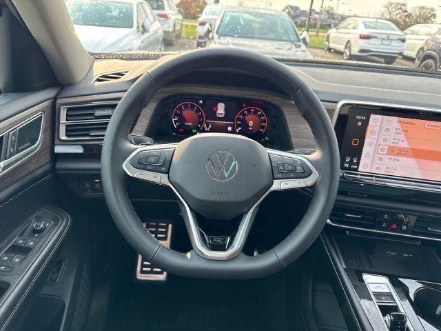 new 2025 Volkswagen Atlas car, priced at $55,030