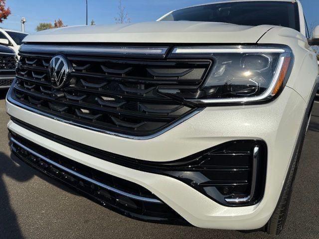 new 2025 Volkswagen Atlas car, priced at $55,241