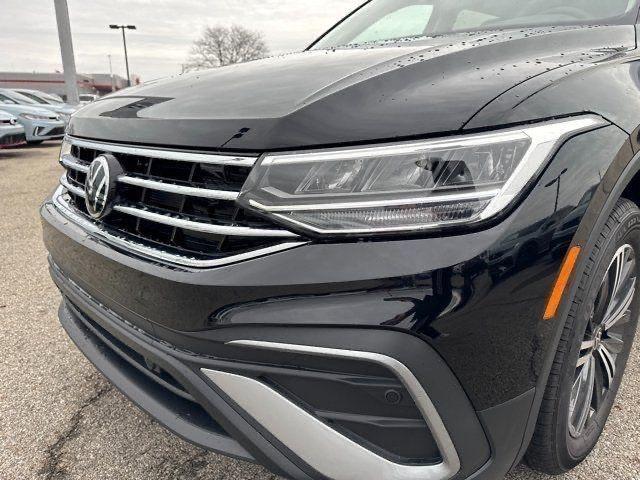 new 2024 Volkswagen Tiguan car, priced at $34,708