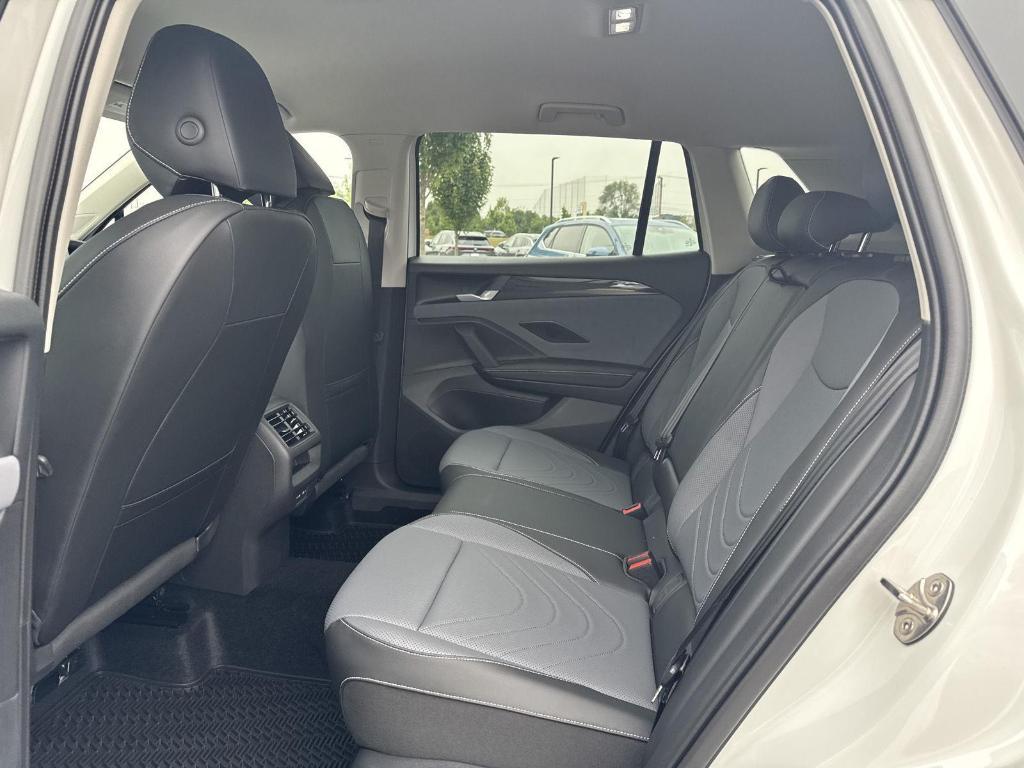 new 2025 Volkswagen Tiguan car, priced at $35,623